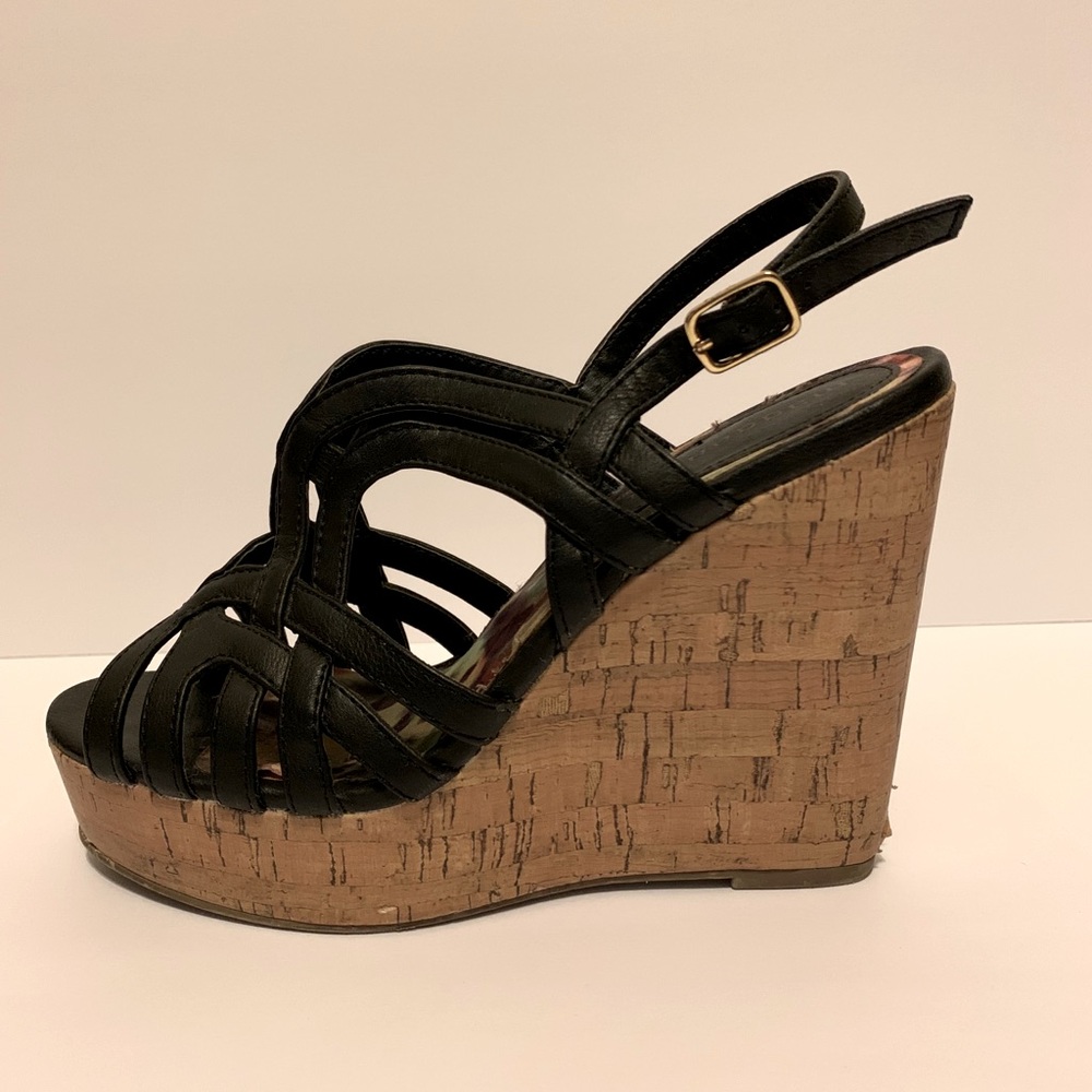 Madden Girl Black Strappy Wedges Size 7